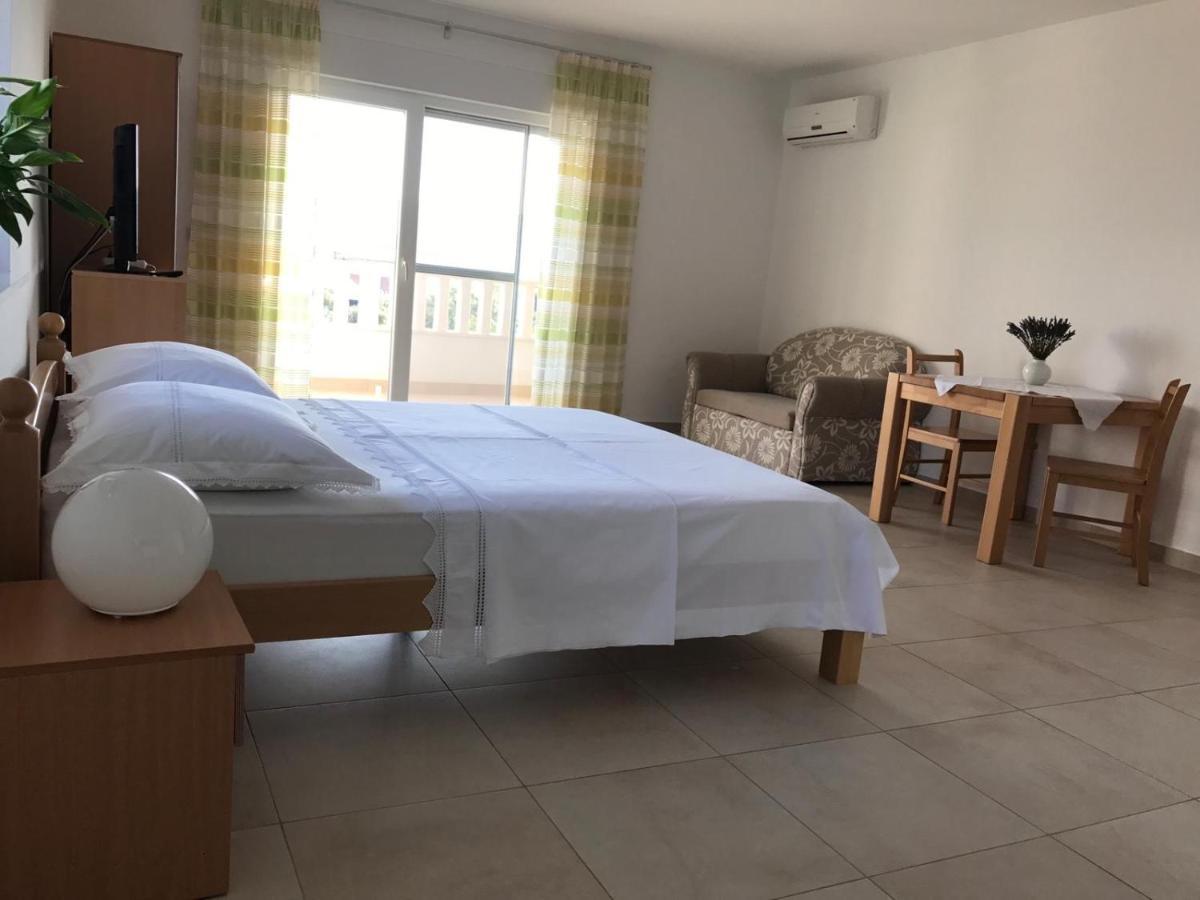 Apartments Villa Marie Сегет-Враница Экстерьер фото