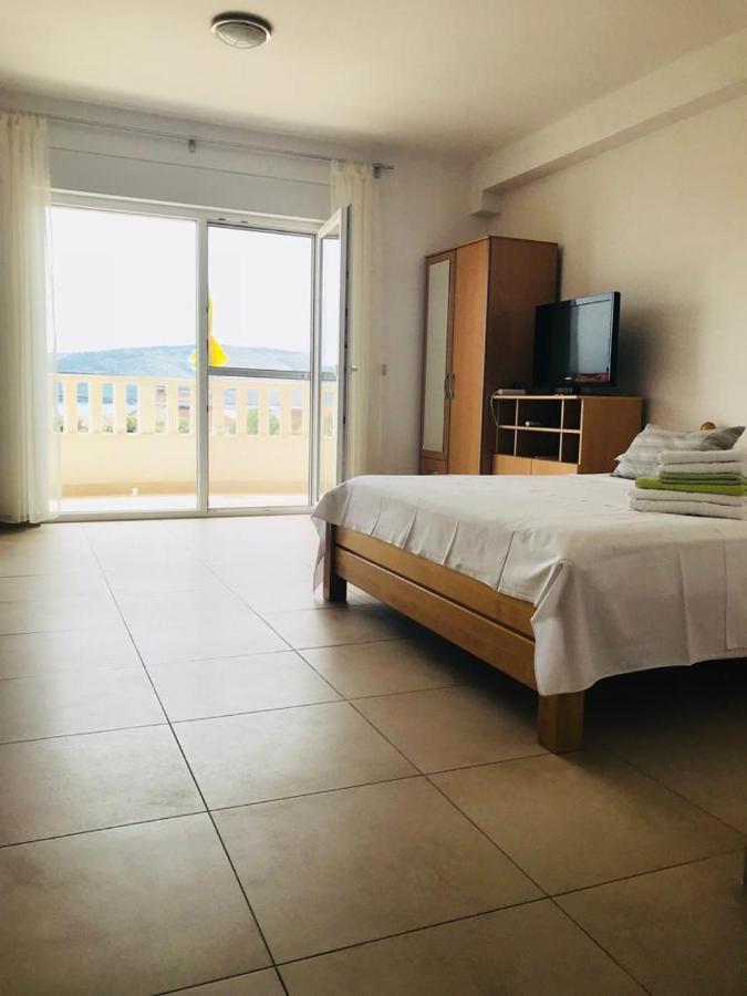 Apartments Villa Marie Сегет-Враница Экстерьер фото